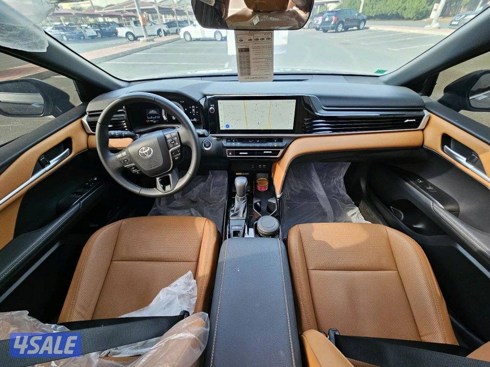Toyota Camry GLE 202512