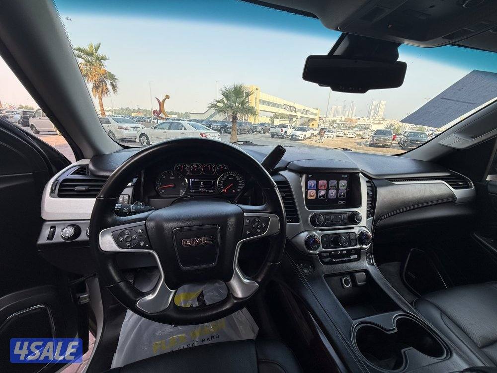 للبيع يوكن 2017 SLT4