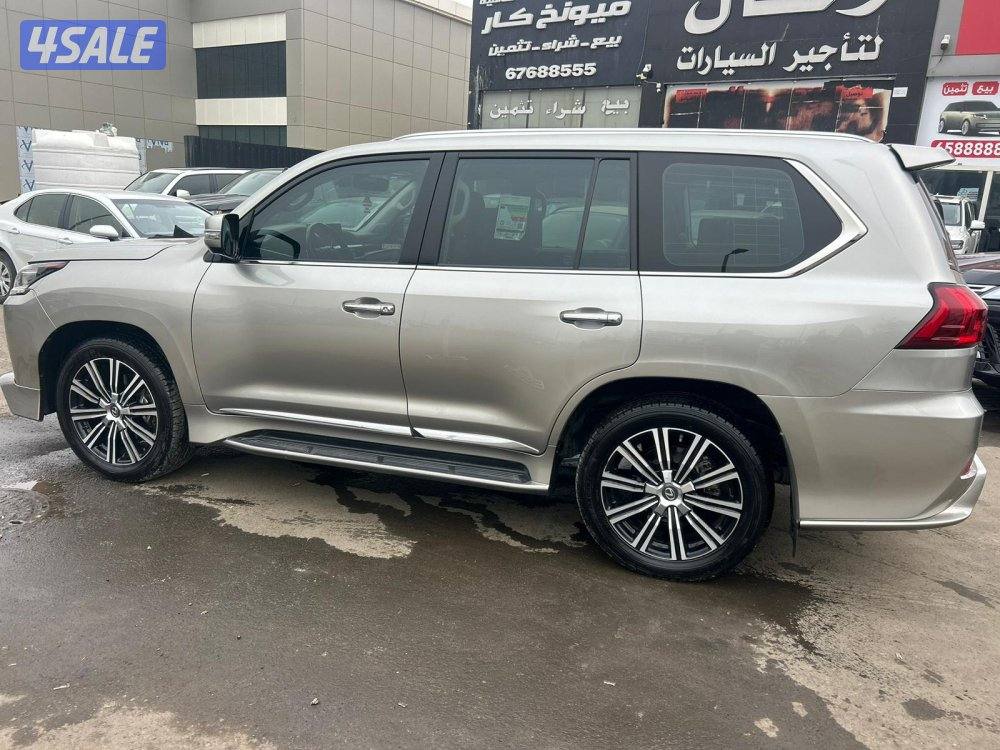 لكزس LX570 s موديل 2018 ماشى 140.000 k.m  وارد الساير .2