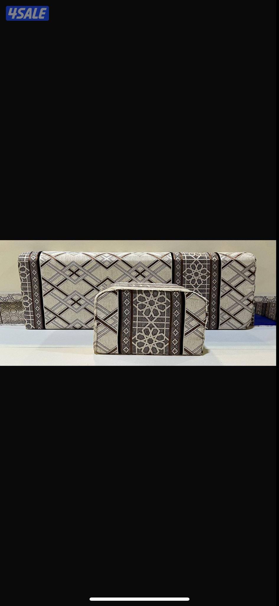 بيع وتركيب وتنجيد جميع السجاد التركي وتفصيل مساند ضهر وتركيب ارضيات با9