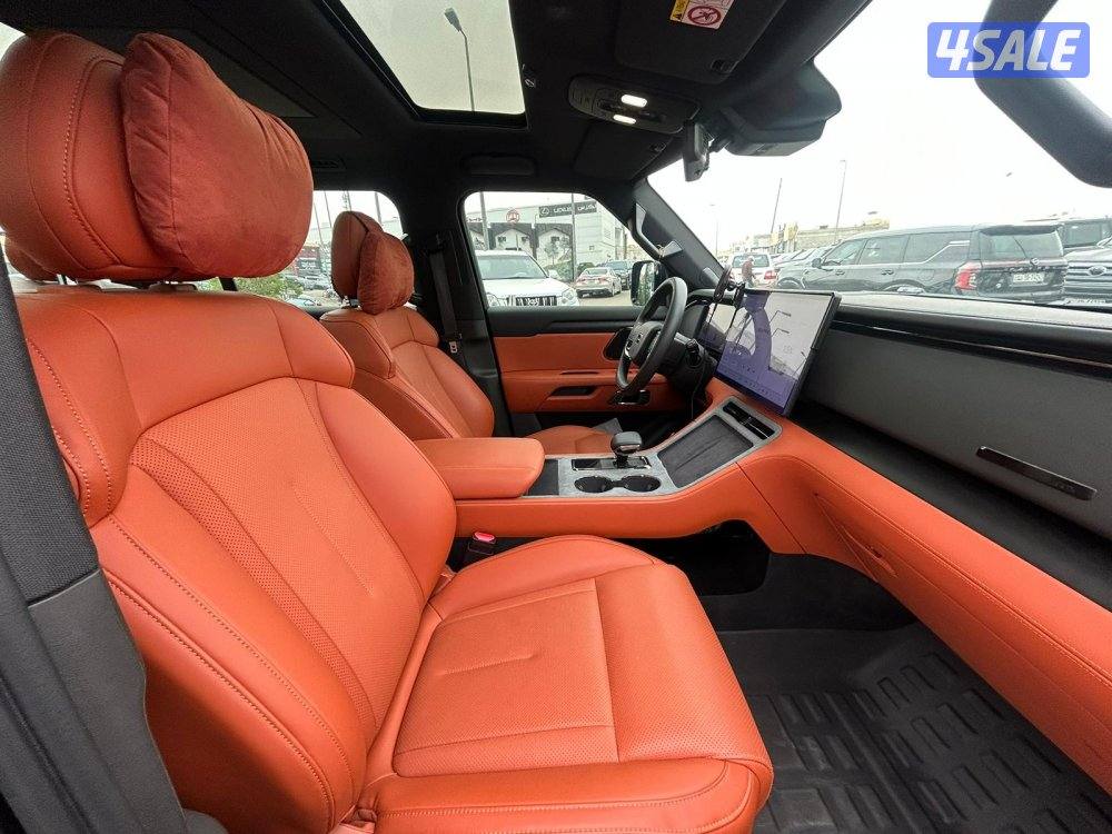 ROX - 01 موديل 2025 ماشى 29.000 k.m6