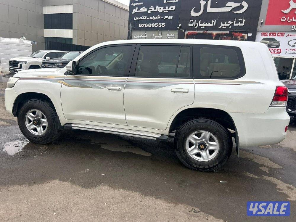 لاند كروزر GX.R-V6 موديل 2016 ماشى 269.000 k.m   وارد الخليج .2