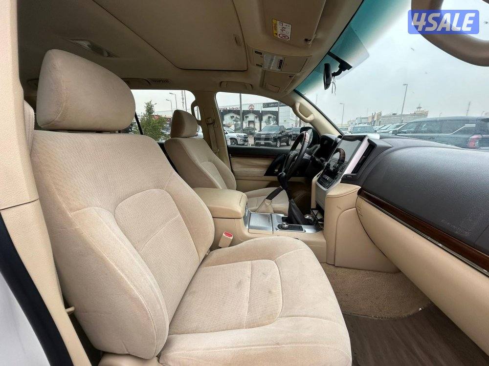 لاند كروزر GX.R-V6 موديل 2016 ماشى 269.000 k.m   وارد الخليج .5