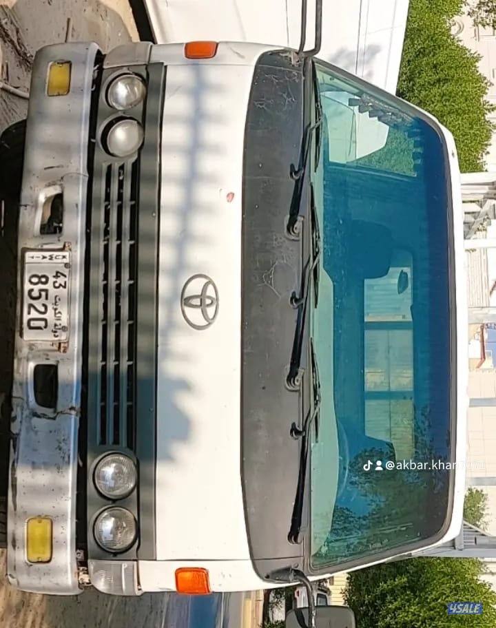 للبيع هاف لوري موديل 20021