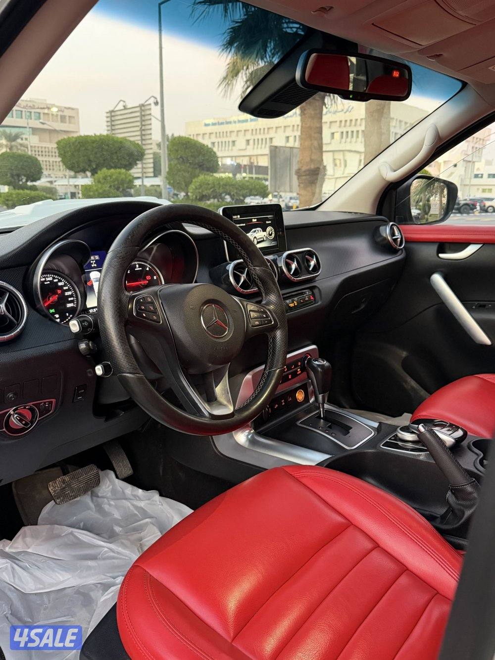 للبيع وانيت مرسيدس x250d موديل 2018(ديزل )3