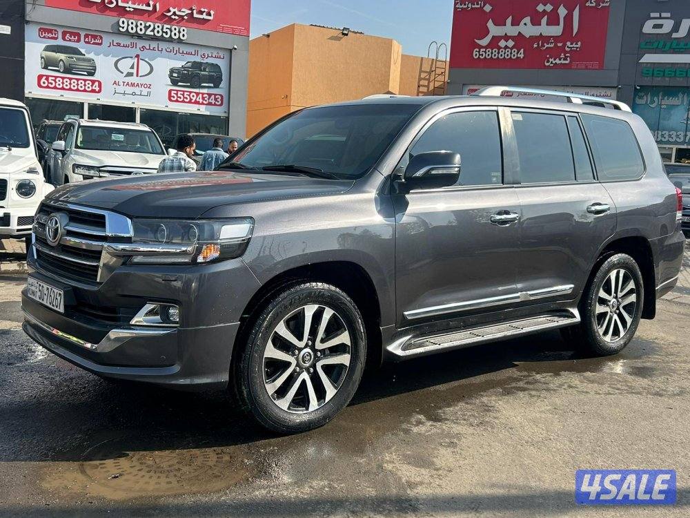 لاند كروزرGX.R تورينق-V8 موديل 2019 ماشى 261.000 k.m   وارد الساير .8