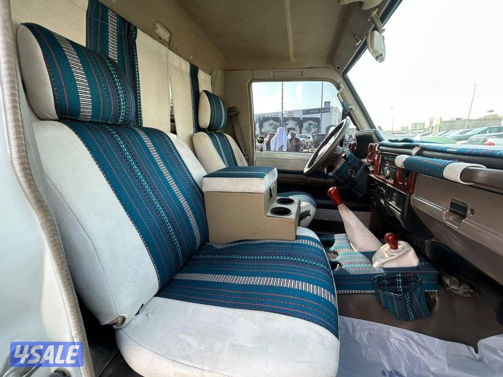 تويوت لاند كروزر شاص LX .V6  موديل 2009 ماشى 580.000 k.m  وارد الخليج7