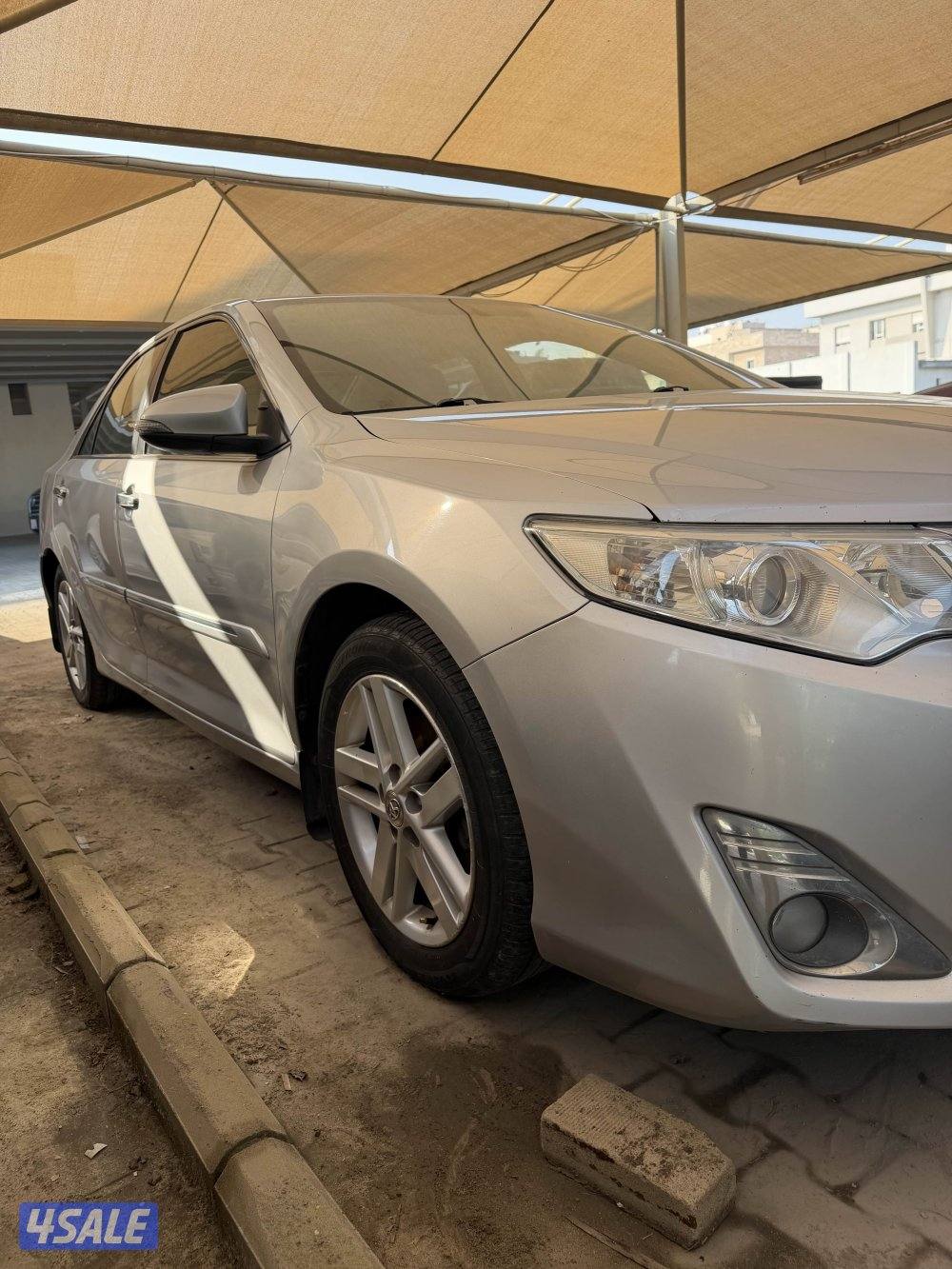 للبيع كامري ٢٠١٥2