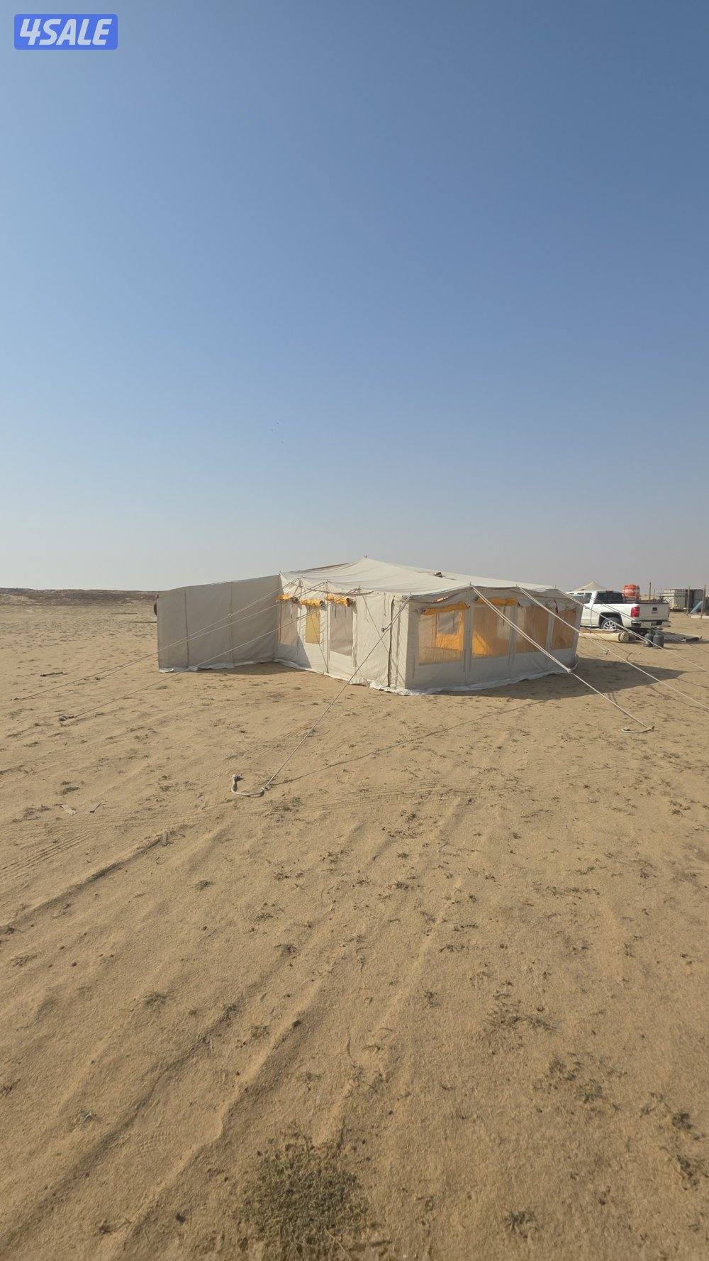 للبيع مقدمات الصباح الشراع ٣ عمد ١١ف٥ مستخدمه موسمين ونضيفه اصفر ساده0