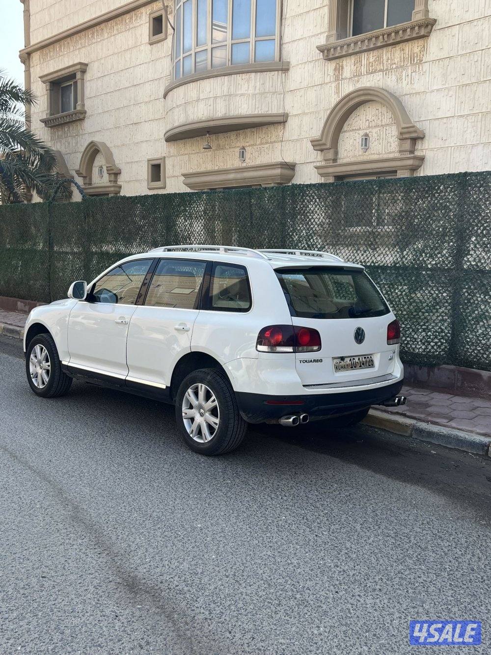 للبيع طوارق 2010 شرط الفحص صبغ الوكالة1