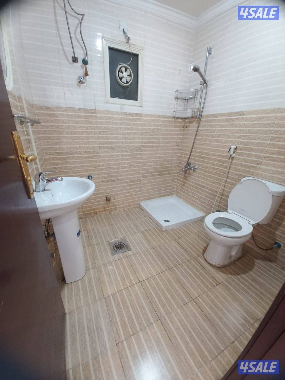 شقق الايجار غرفتين وصاله ومطبخ وحمامين ميدان حولي السالميه5