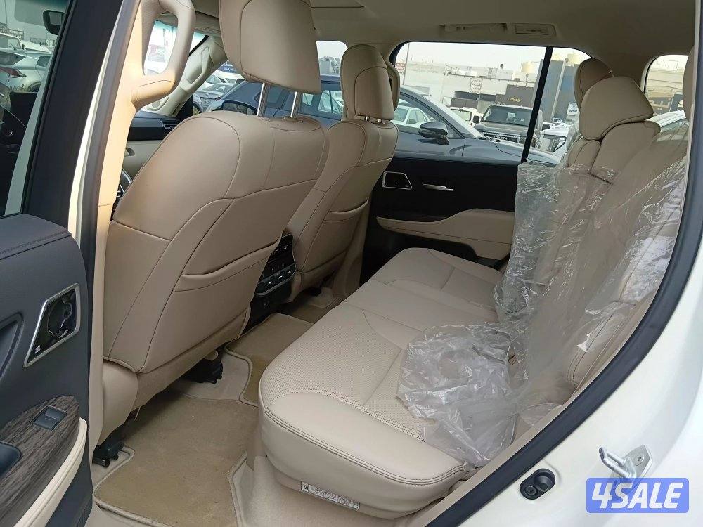 لاندكروزر VX 2022  ماشي 78الف صبغ الوكالة ماعدا قطعتين شرط الفحص8