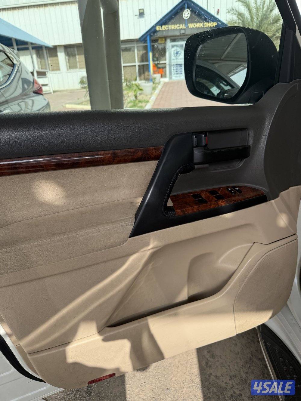 للبيع لاند موديل ٢٠١٢ الساير ٨ سلندر ماشي ٦٢٠ فحص مكينه قير شاصي0