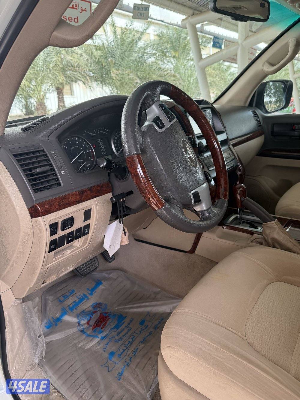 للبيع لاند موديل ٢٠١٢ الساير ٨ سلندر ماشي ٦٢٠ فحص مكينه قير شاصي4