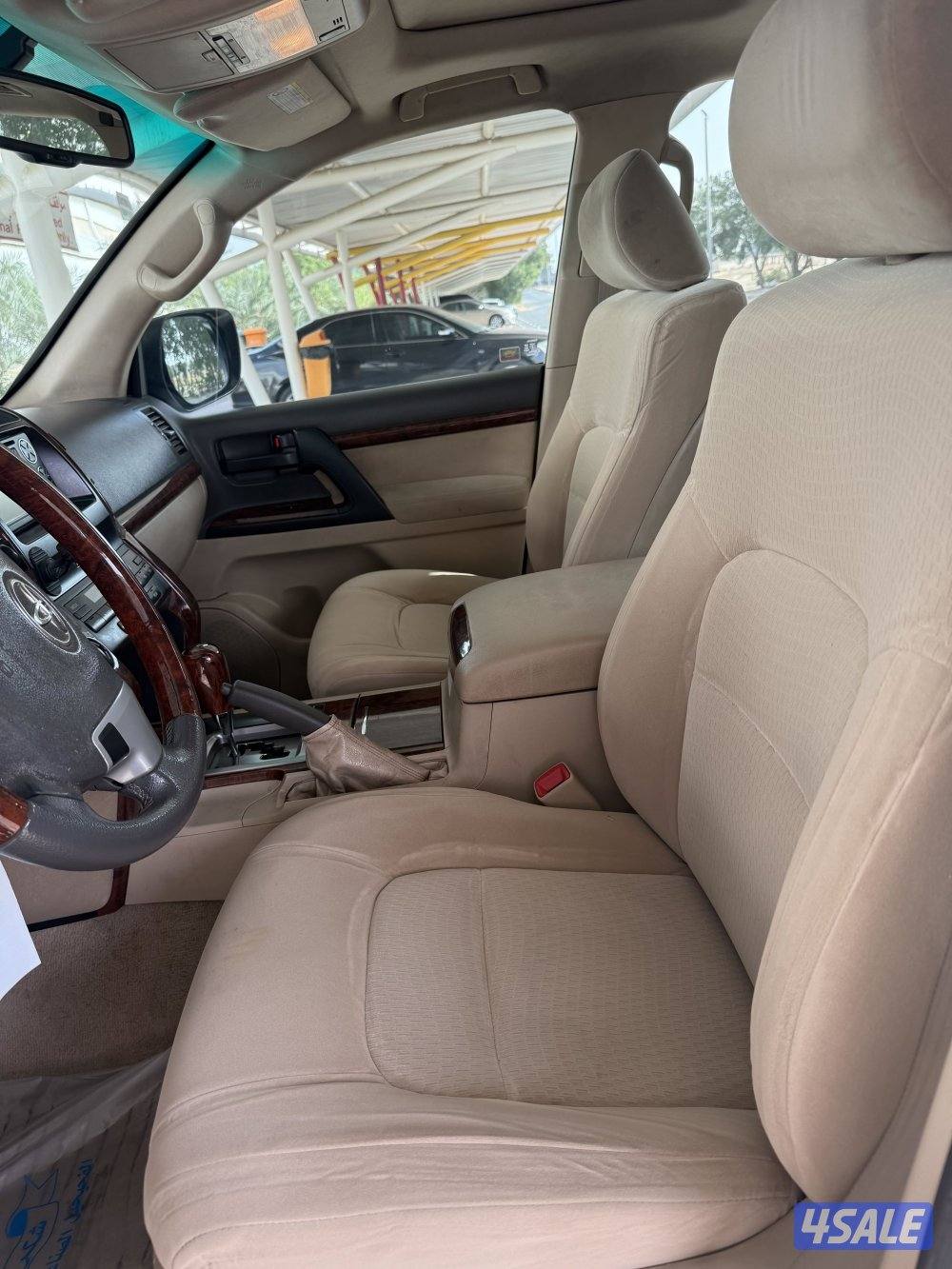 للبيع لاند موديل ٢٠١٢ الساير ٨ سلندر ماشي ٦٢٠ فحص مكينه قير شاصي5