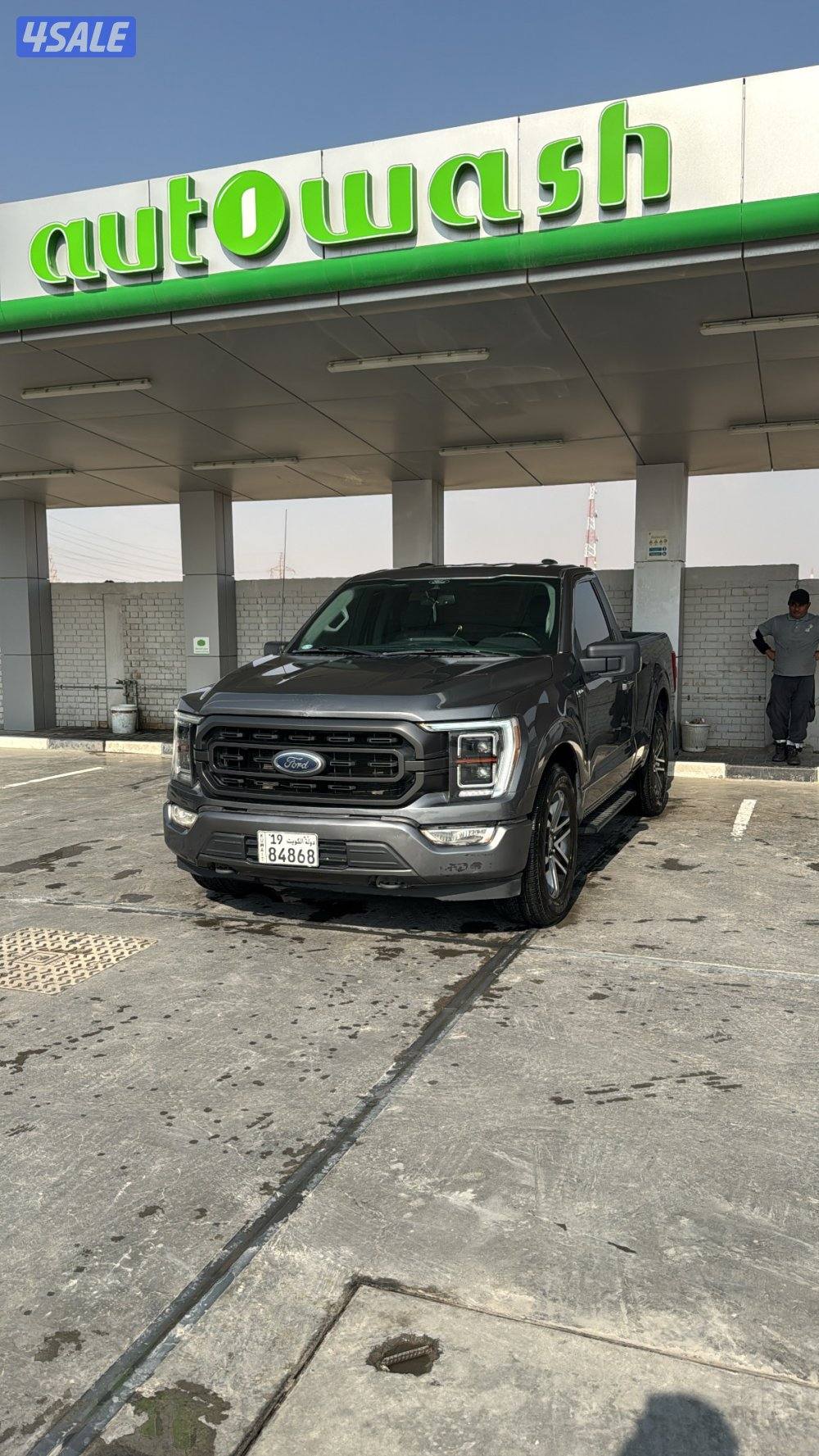 وانيت فورد F-150  موديل 2021  ماشي 167 ألف0