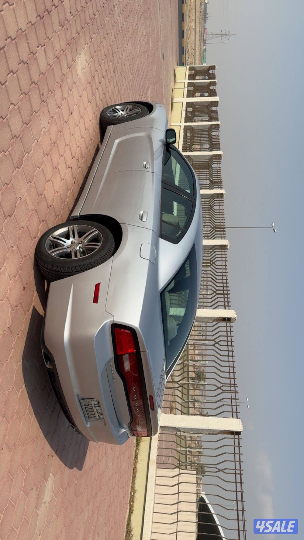 للبيع دودج شارجر 20123