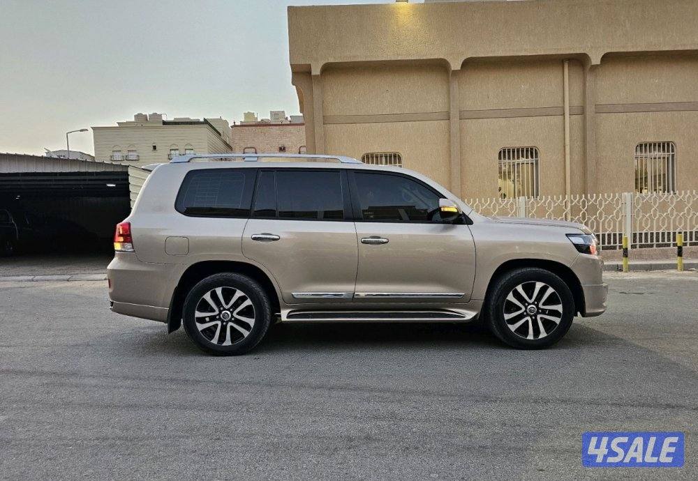 للبيع لاند كروزر قراند تورنق 20194