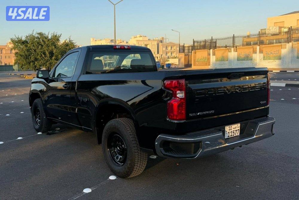 سلفرادو 2023 صبغ وكاله ماشي 40 الف 8 سلندر بصمه شرط الفحص بالكامل2