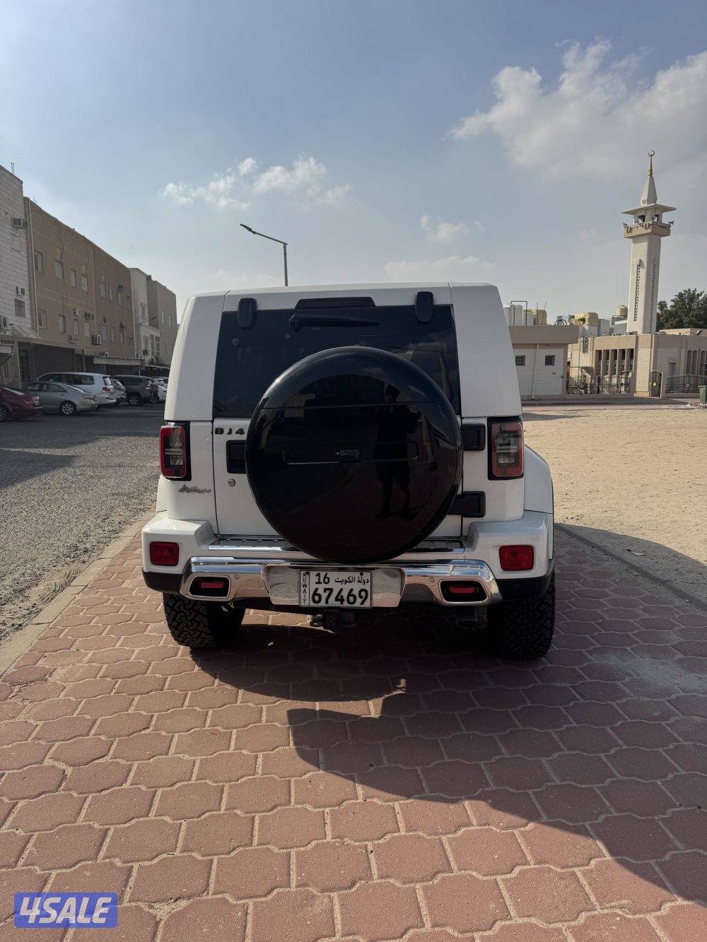 سيارة بايك BJ40L0