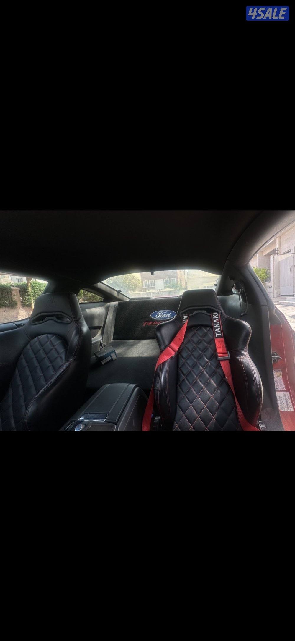 للبيع موستنق 2010 مجدد 2014  او للبدل مع وانيت غماره ٦ غيار6