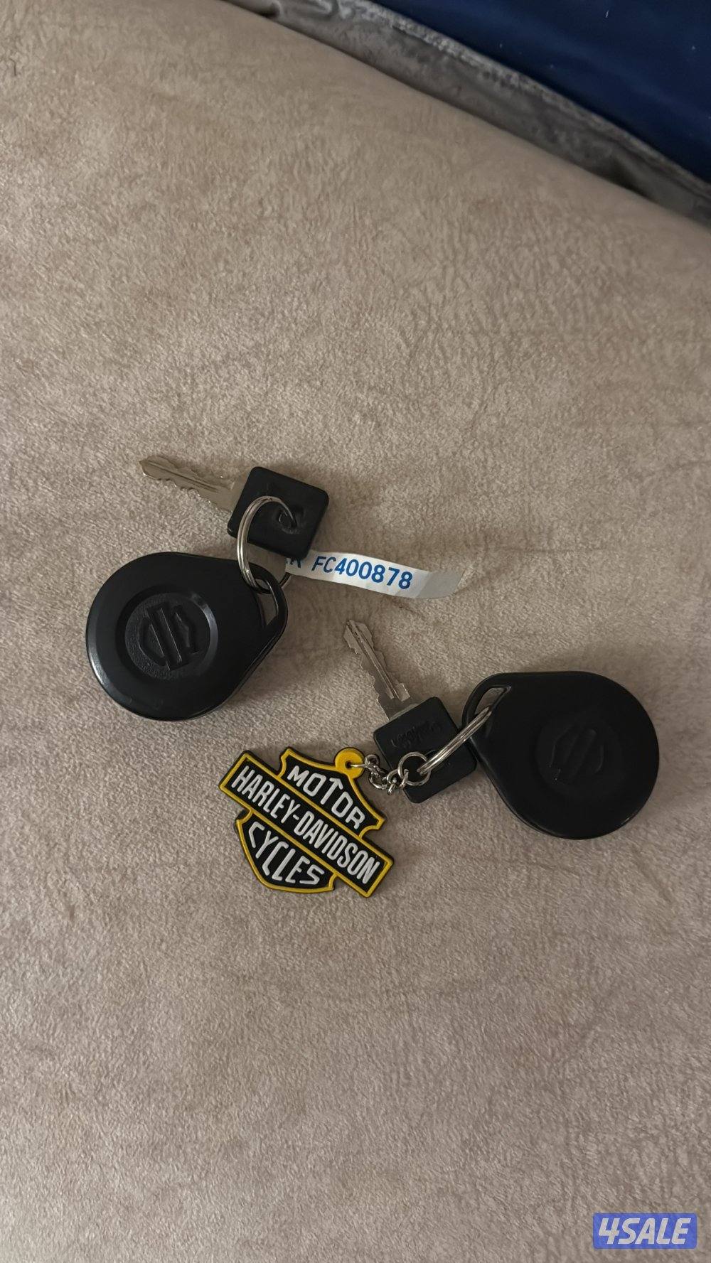 للبيع هارلي 1200 XL بحالة ممتازة مخزن داخل البيت يحتاج بطاريه ودفتر من0