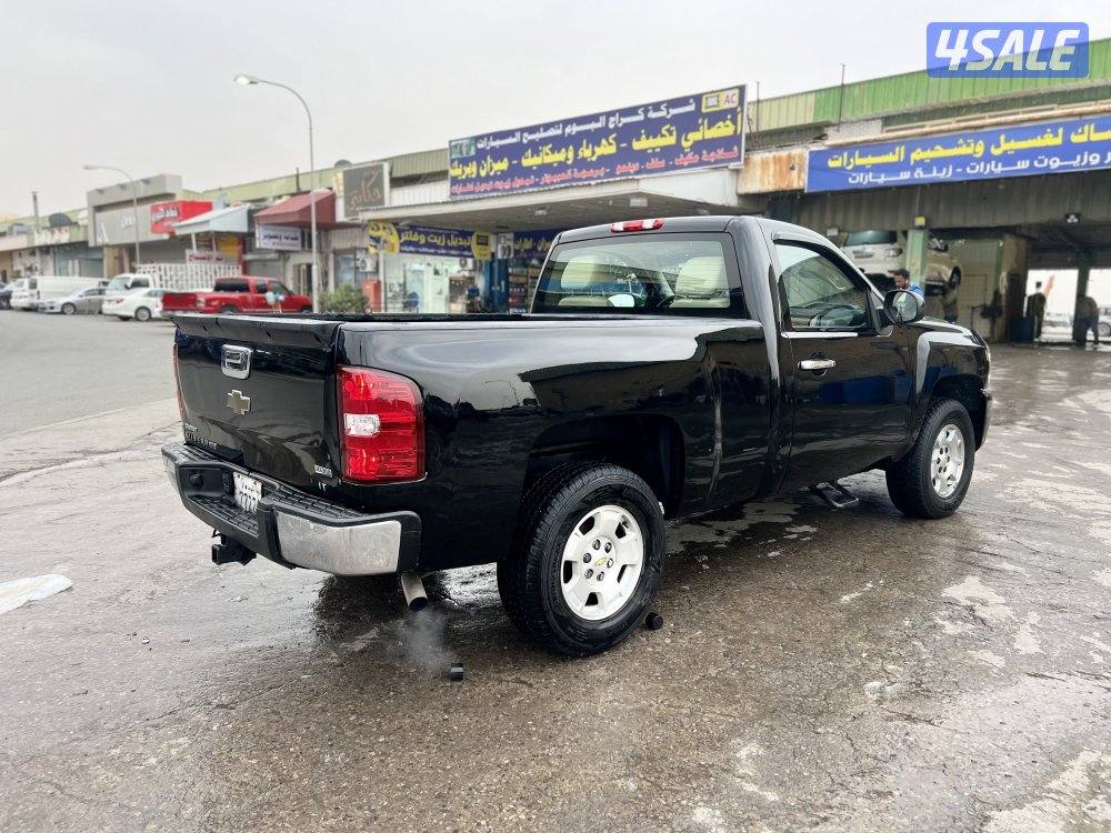 ‏للبيع وانيت سلفرادو موديل2011 المكينة الكبيرة ستة غيار دبل11