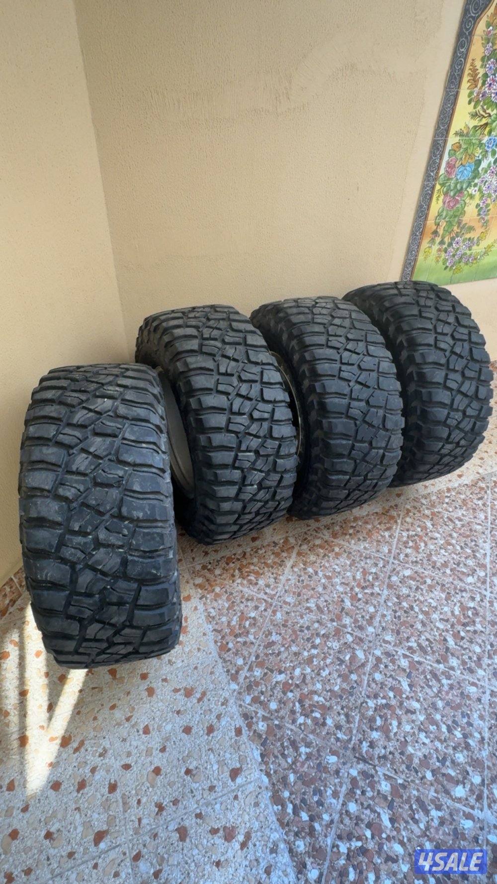 للبيع رنقات KMC وارد قطر حجم ١٧ معاهم تواير فل حجري ٣٣1