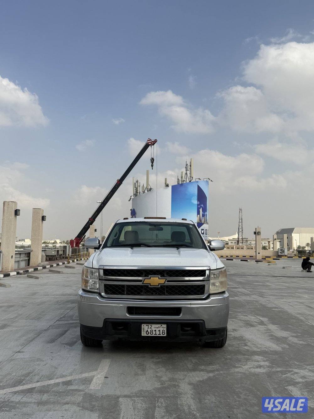 للبيع وانيت سلفرادو 2500HD3