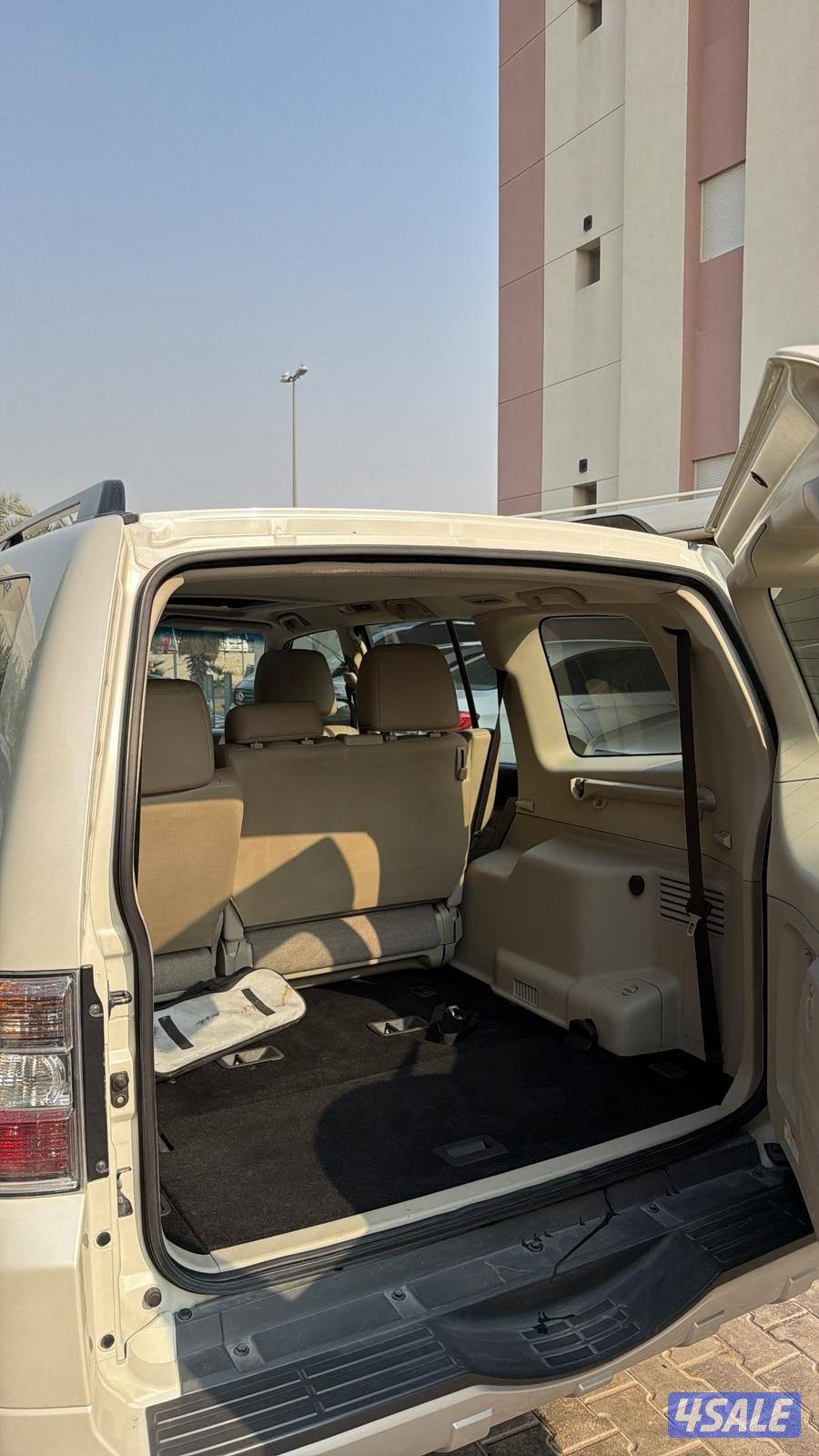 لبيع باجيرو 2022 شرط الفحص صبغ الوكاله كامل الموصفات فل ابشن5