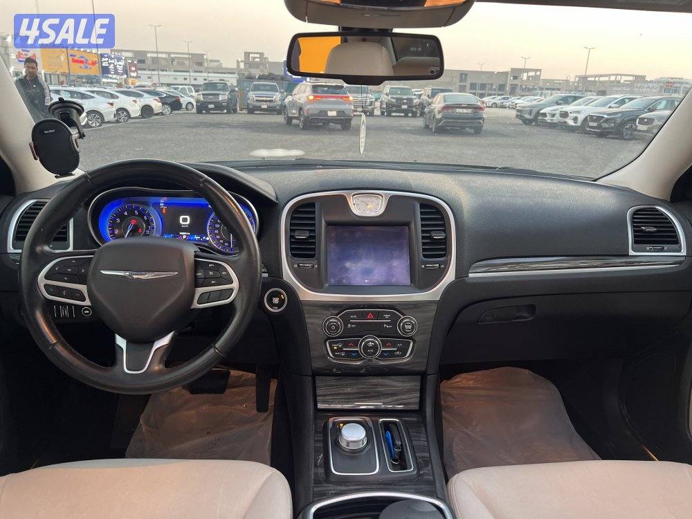 للبيع كرايزلر C300 موديل 2019 الفل عداد1407