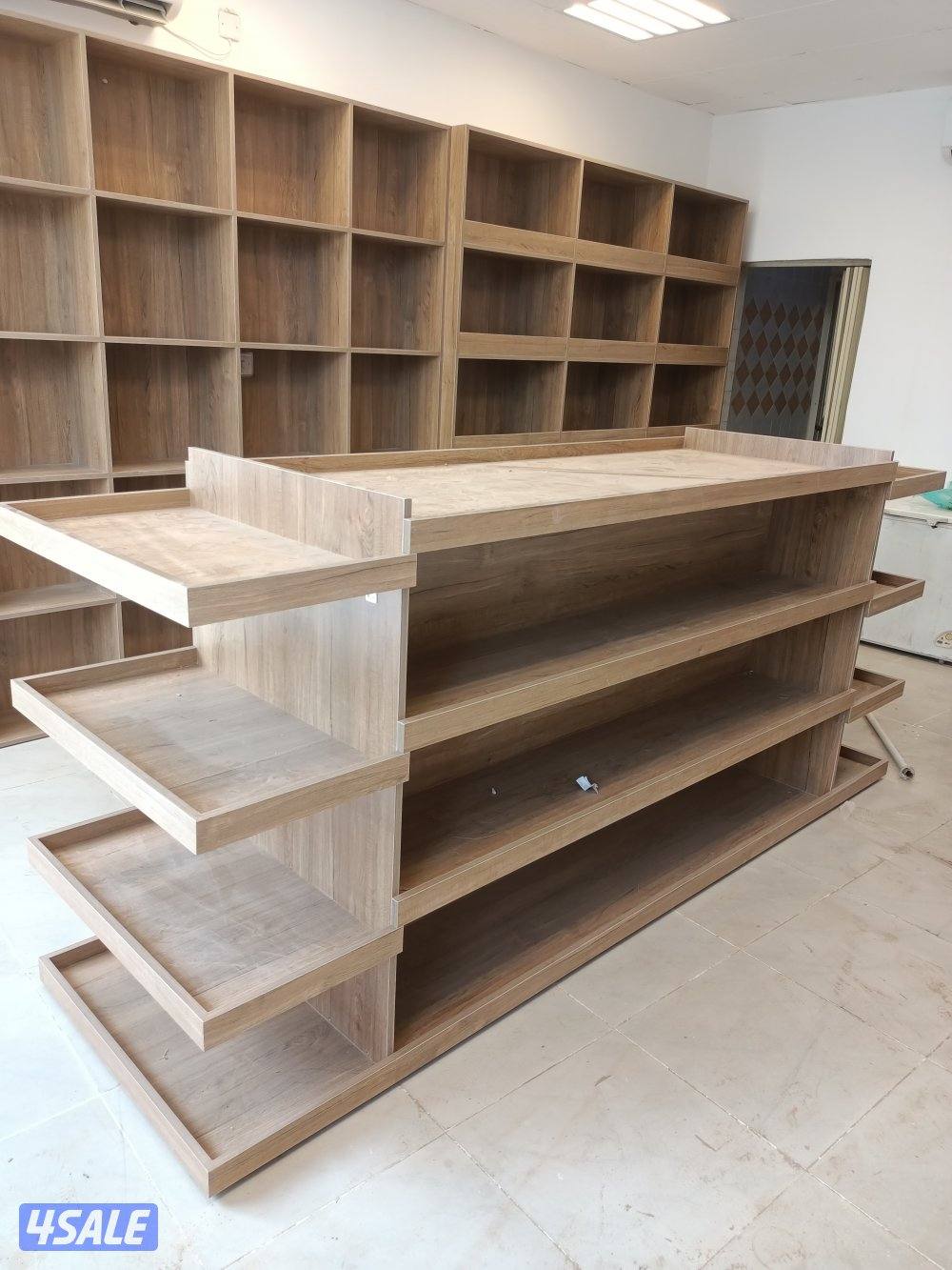 نجار لعمل جميع الأبواب وقص وحف وتصليح الابواب تبديل فتح أبواب وتبديل ا4