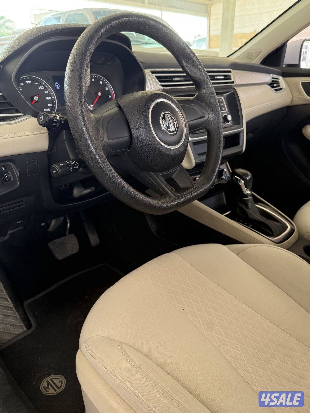 للبيع ام جي 2023 MG51