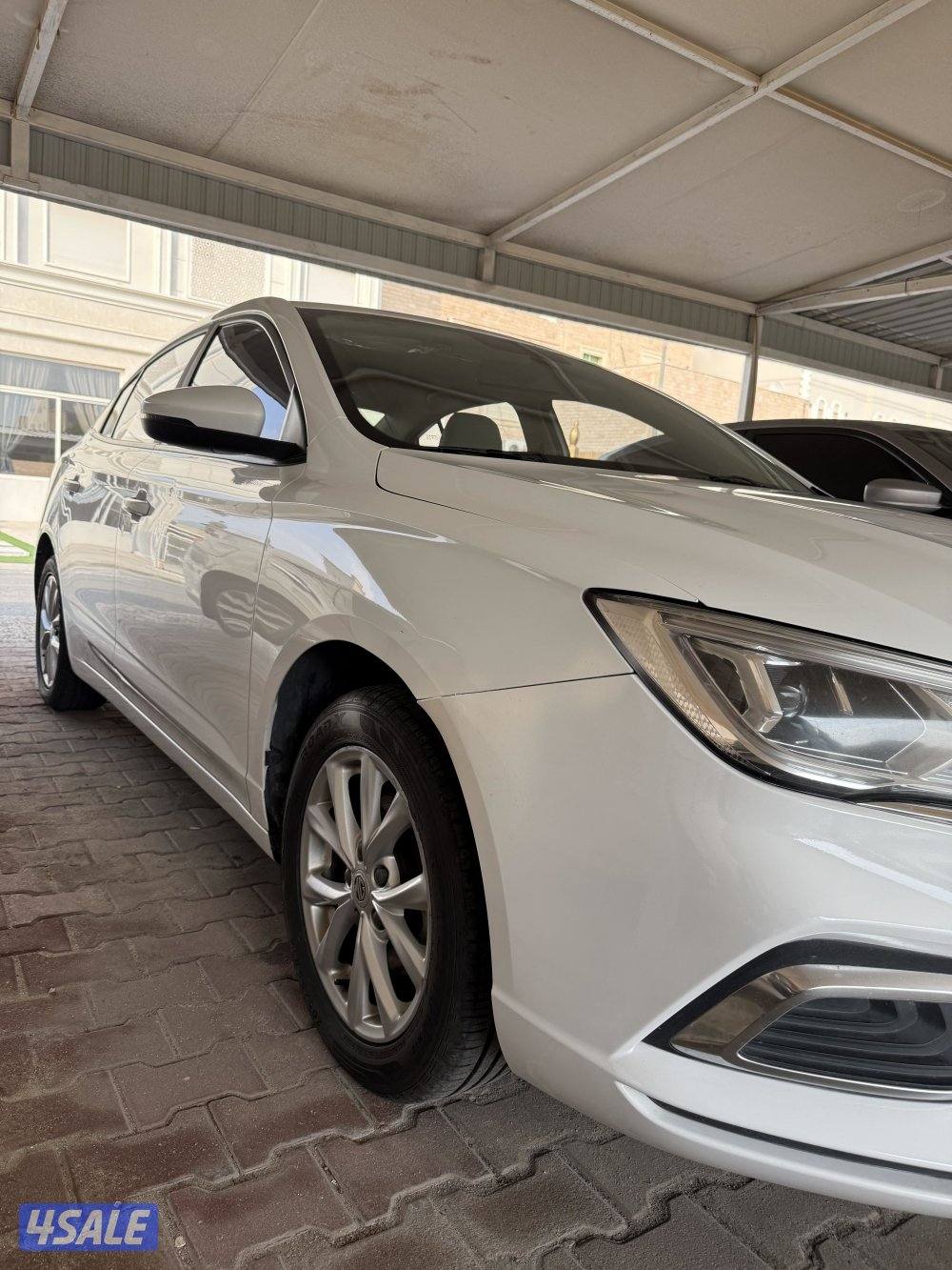 للبيع ام جي 2023 MG52