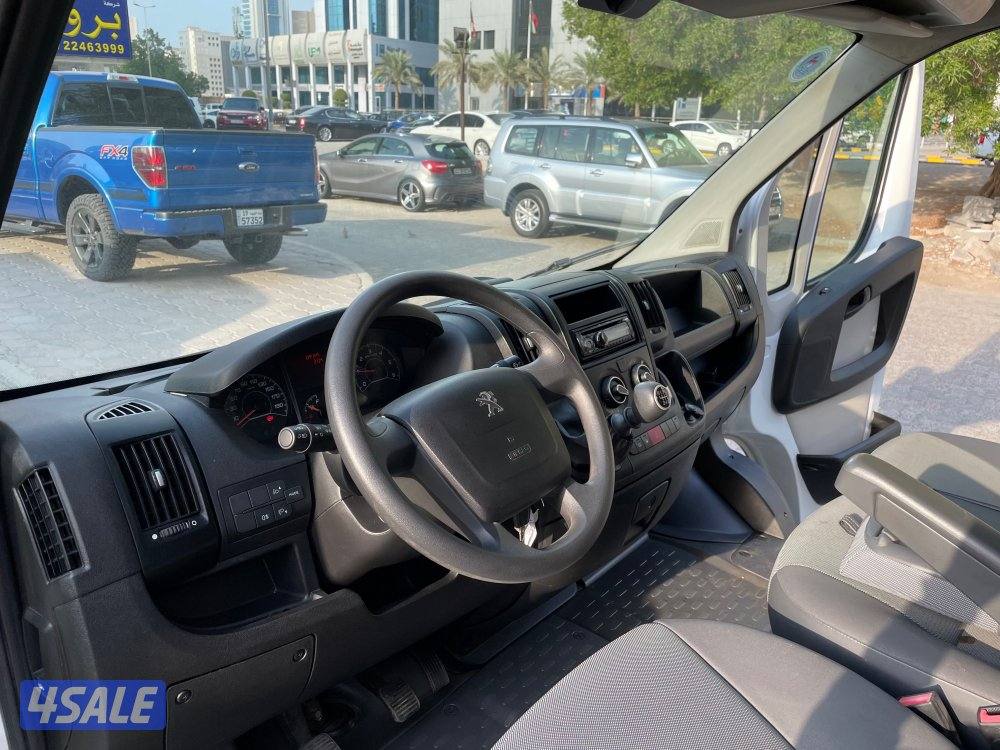 بيجو… فود تراك…موديل 2016 العداد 3 الاف كم8