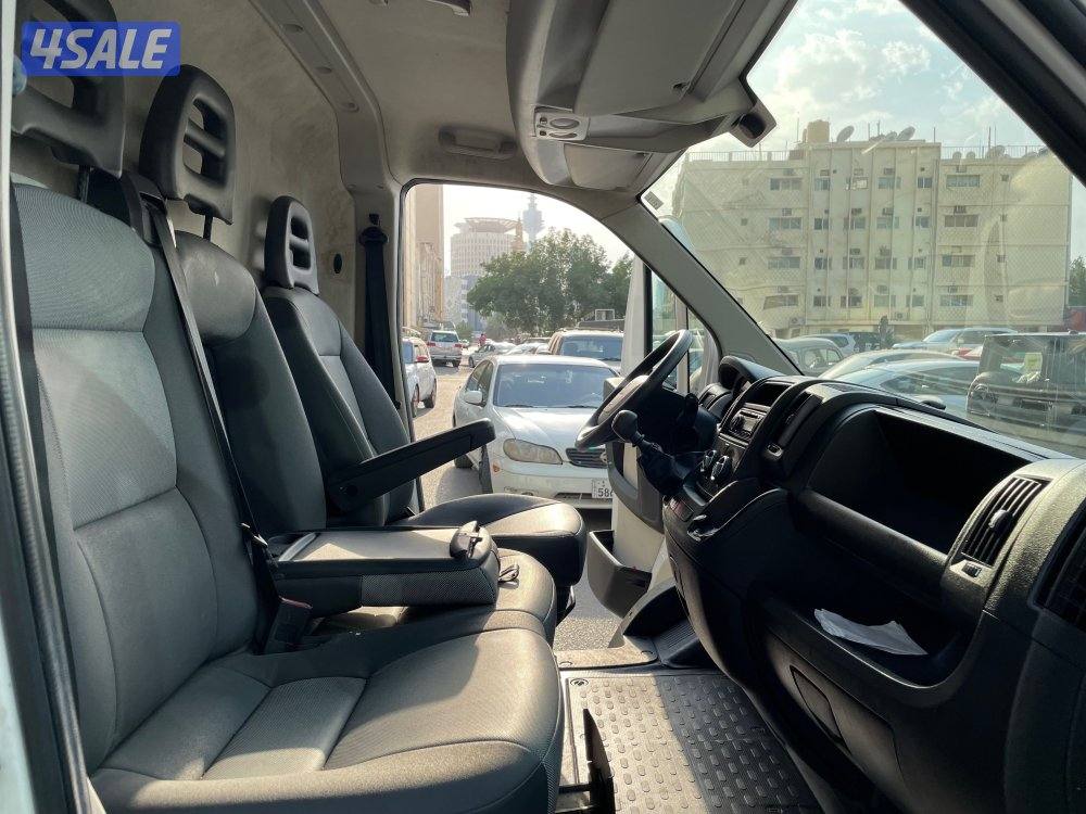 بيجو… فود تراك…موديل 2016 العداد 3 الاف كم13