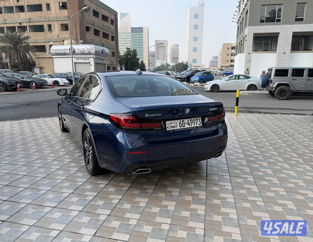 بي ام دبليو 520i موديل 2022 عداد 37 الف كفالة وسيرفيس مجاني صبغ وكالة3