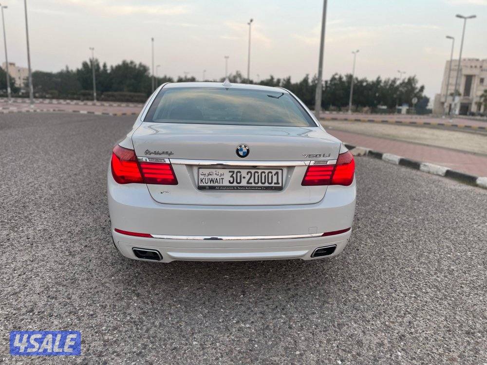 BMW 750Li وارد الغانم ٢٠١٤ بحاله ممتازه5