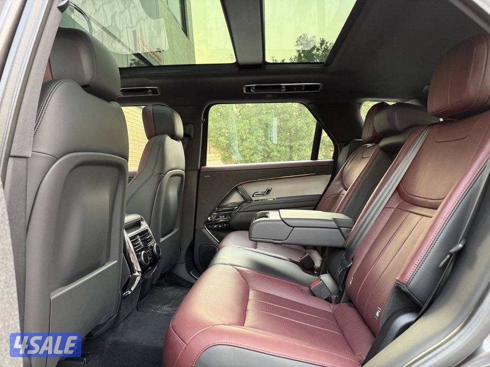 RANGE ROVER SPORT V6 SUPERCHARGED _2024 عداد 19 الف فقط9