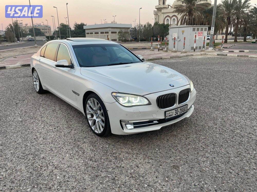 BMW 750Li وارد الغانم ٢٠١٤ بحاله ممتازه8