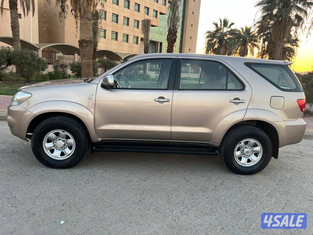 بيعة سريعة تويوتا فورتنر موديل 2006 وارد الساير0