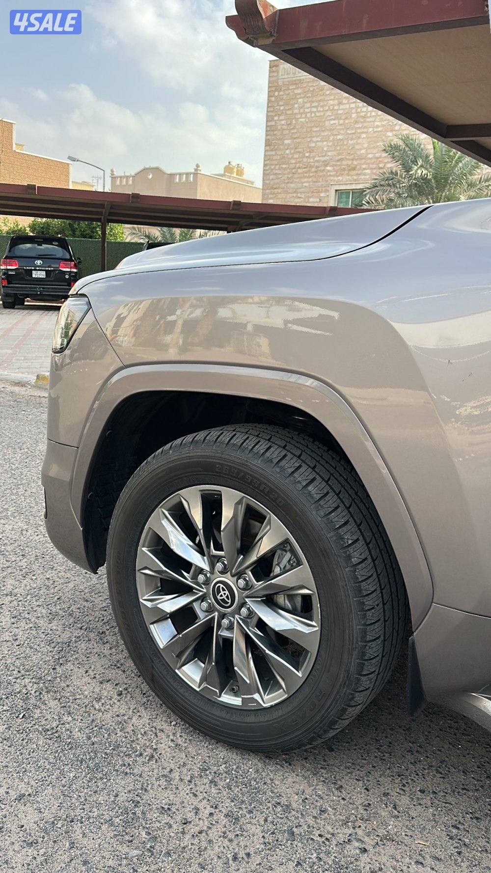 لاند كروزر 2022 AERO10