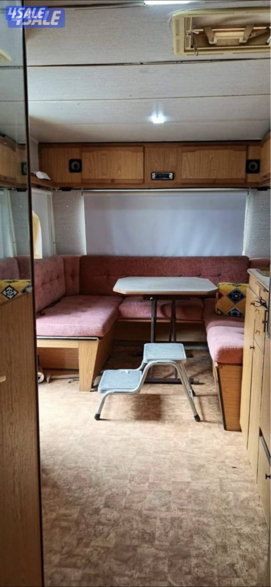 السلام عليكم للبيع كرفان اوربي في طاقة شمسية و وتانكي ماي اضافي + تانك3