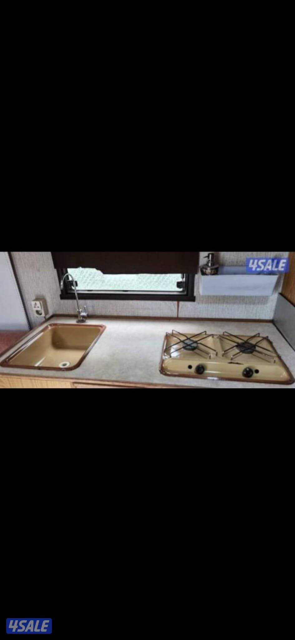 السلام عليكم للبيع كرفان اوربي في طاقة شمسية و وتانكي ماي اضافي + تانك4