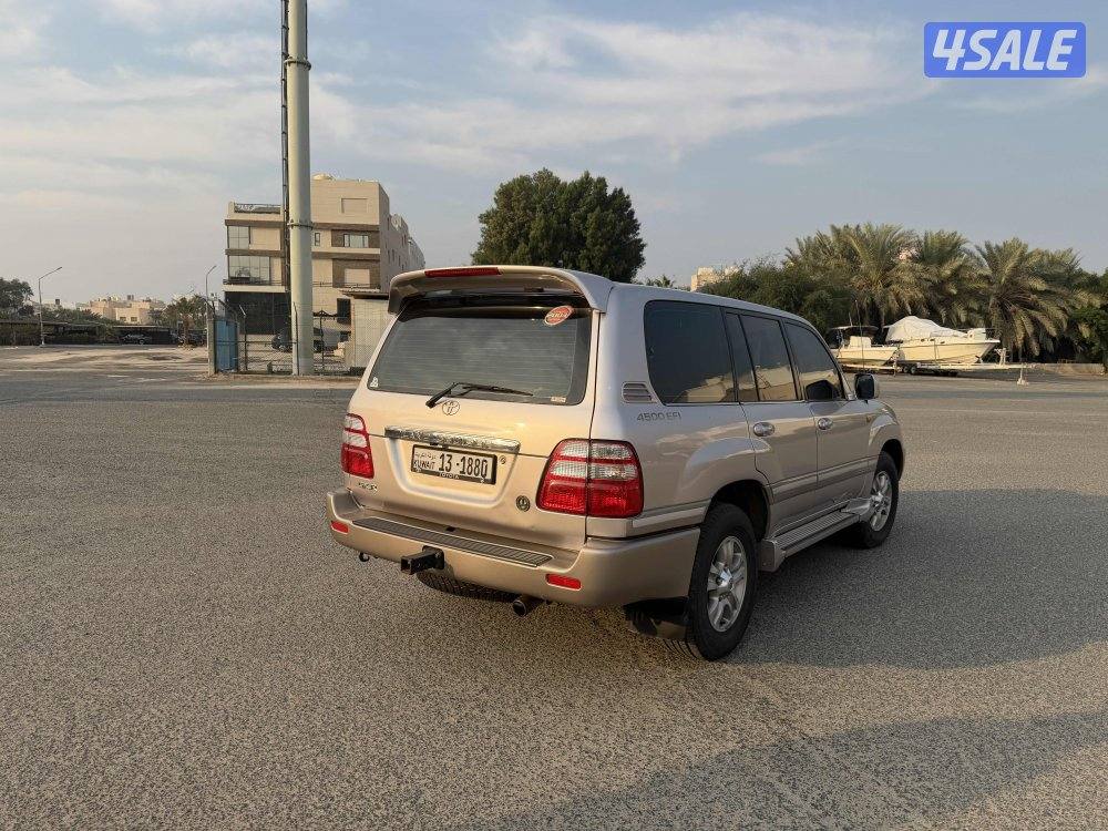 لاند كروزر جي اكس ار ٢٠٠٣4