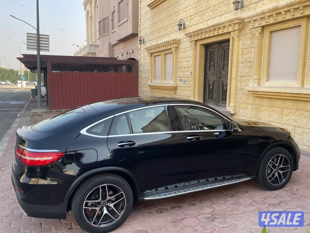للبيع مرسيدس GLC 250 AMG Kit وكالة الكويت1