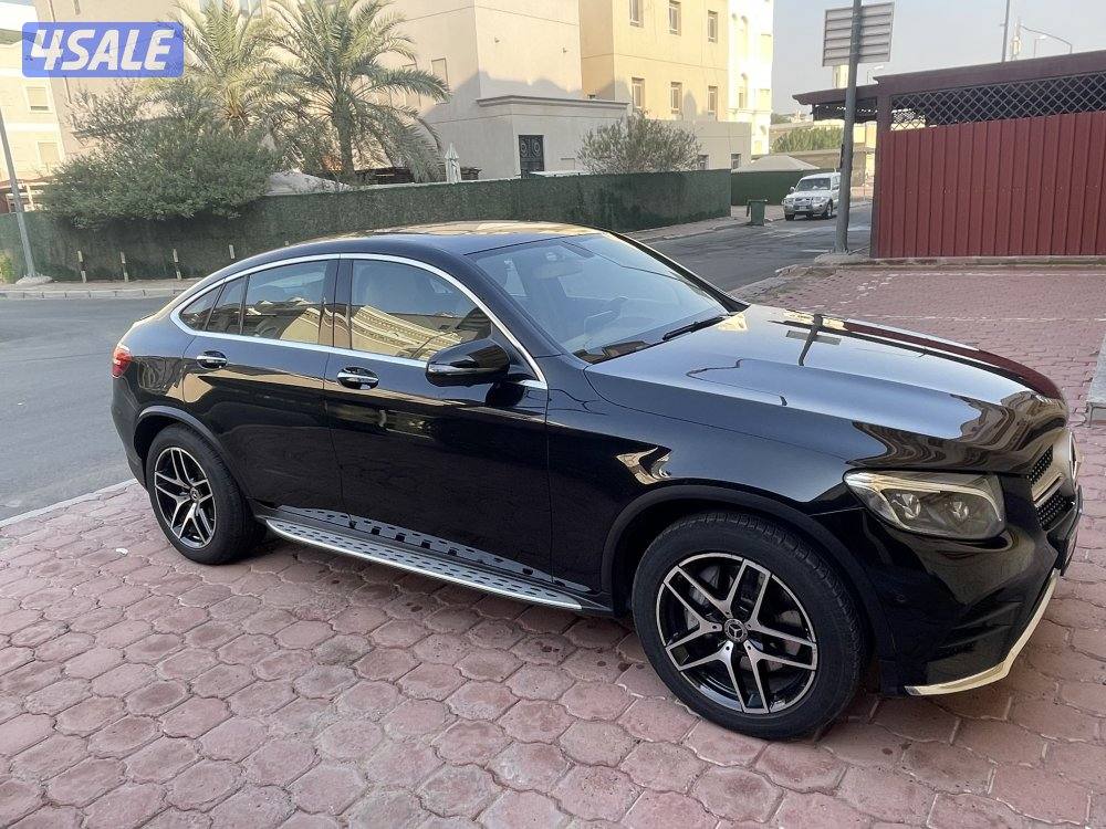 للبيع مرسيدس GLC 250 AMG Kit وكالة الكويت0