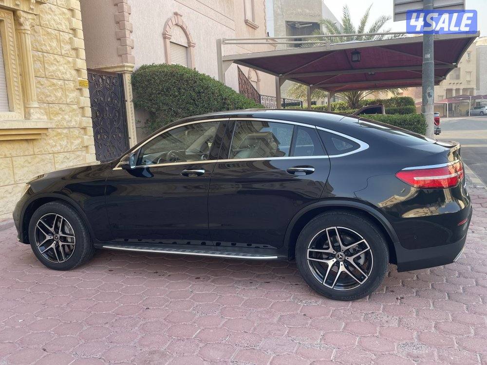 للبيع مرسيدس GLC 250 AMG Kit وكالة الكويت3