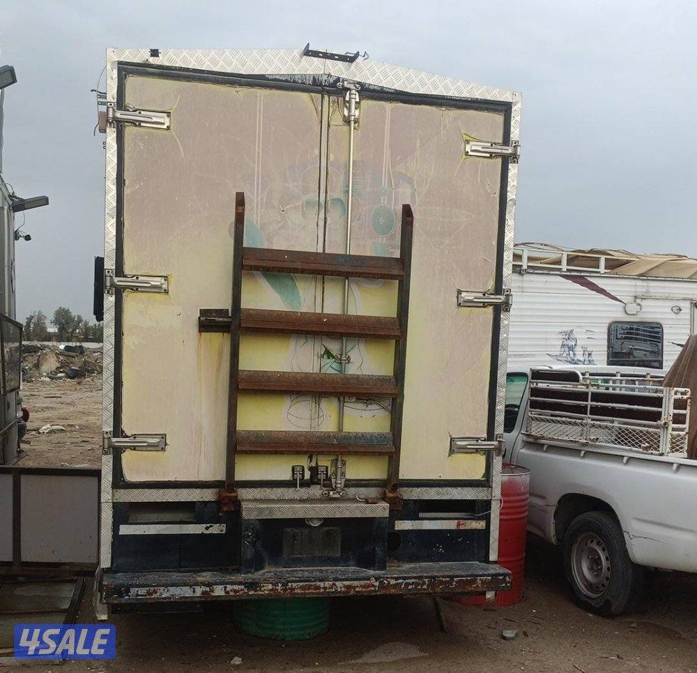 للبيع صندوق هاف لوري3