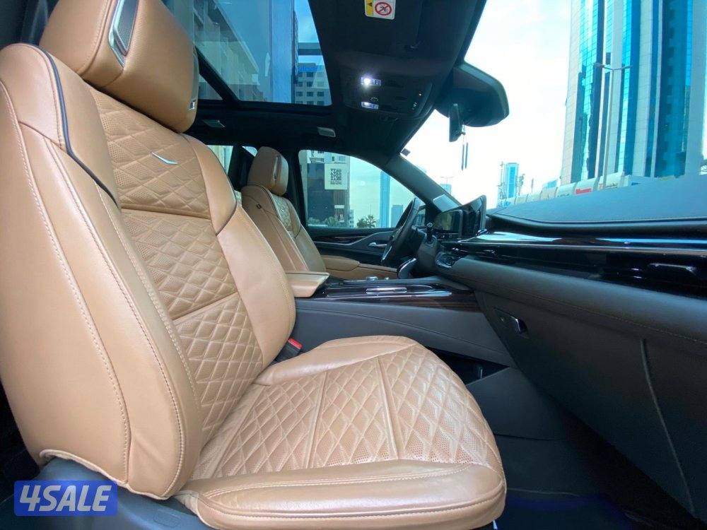 كاديلاك اسكاليد سبورت موديل 2023 عداد40 الف كيلو فقط تحت كفاله شرط فحص6